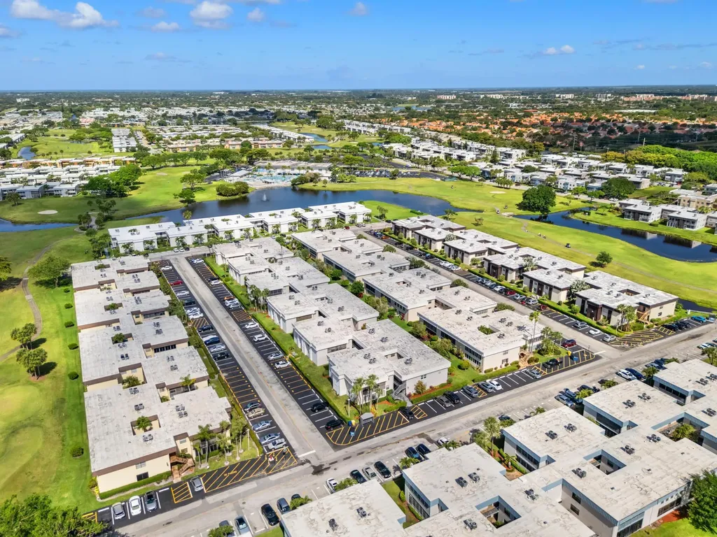 113 Capri C Delray Beach FL 33484