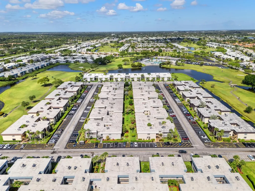 113 Capri C Delray Beach FL 33484