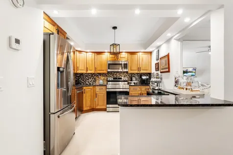 113 Capri C Delray Beach FL 33484
