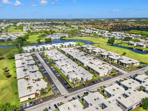113 Capri C Delray Beach FL 33484