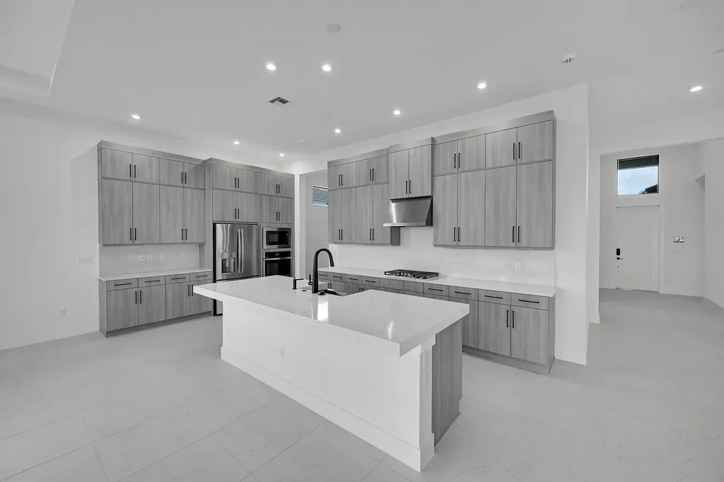 9520 St Germain Drive Palm Beach Gardens FL 33412