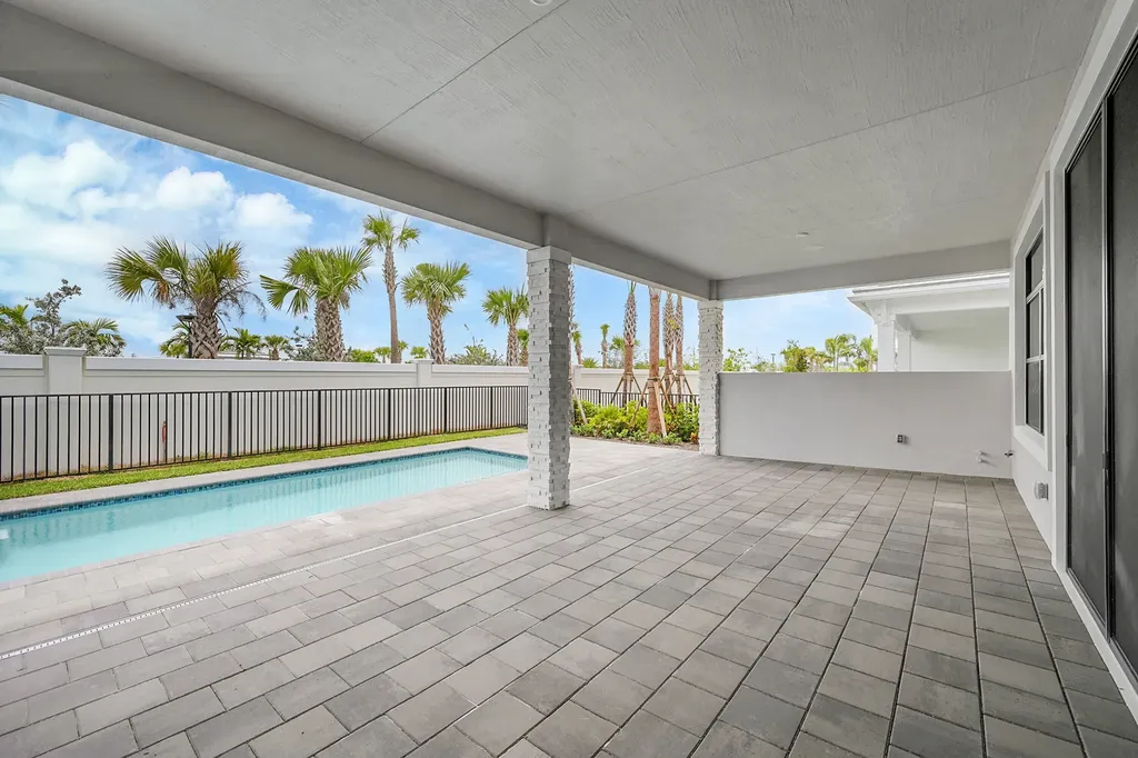 9520 St Germain Drive Palm Beach Gardens FL 33412