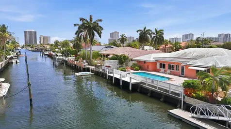 3021 NE 40th Court Fort Lauderdale FL 33308