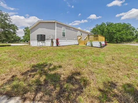 18574 NW 284th Street Okeechobee FL 34972