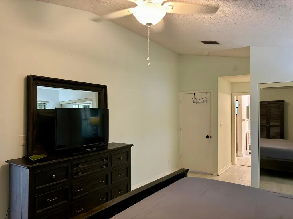 2153 Amesbury Circle Wellington FL 33414