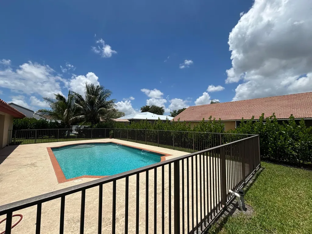 2153 Amesbury Circle Wellington FL 33414