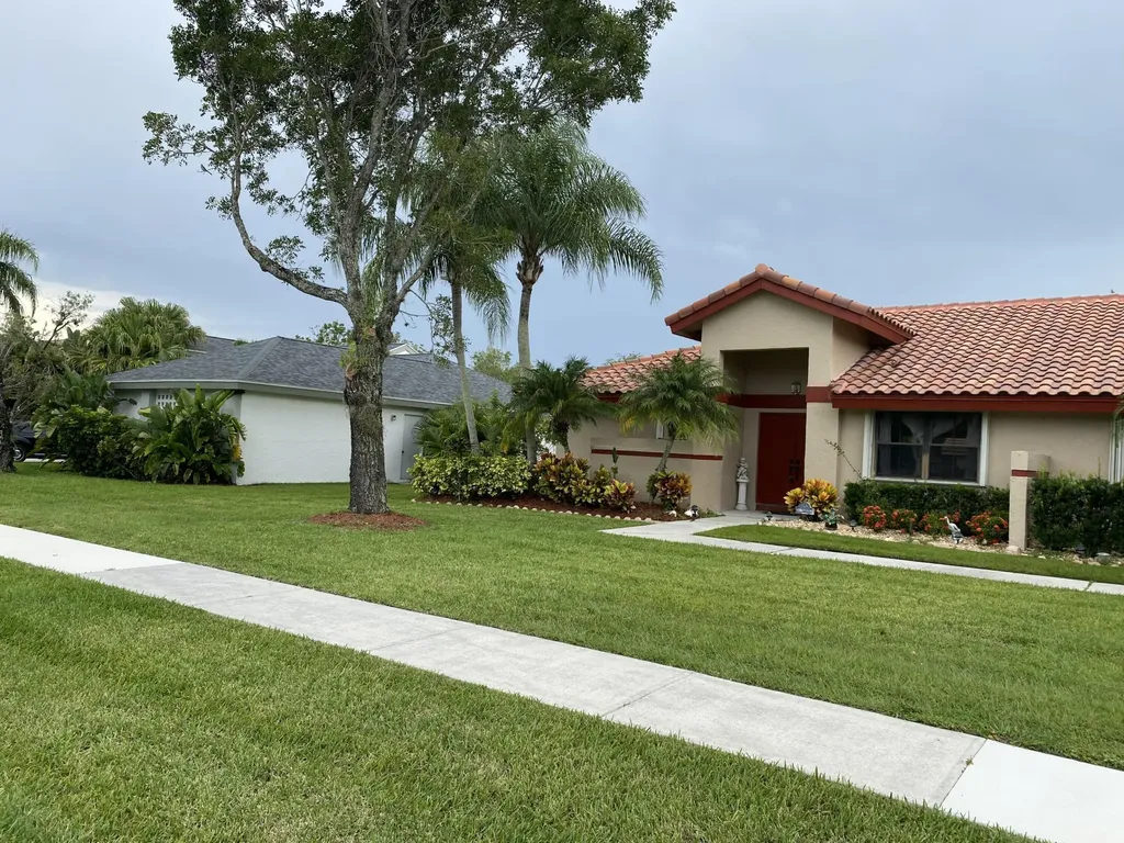 2153 Amesbury Circle Wellington FL 33414