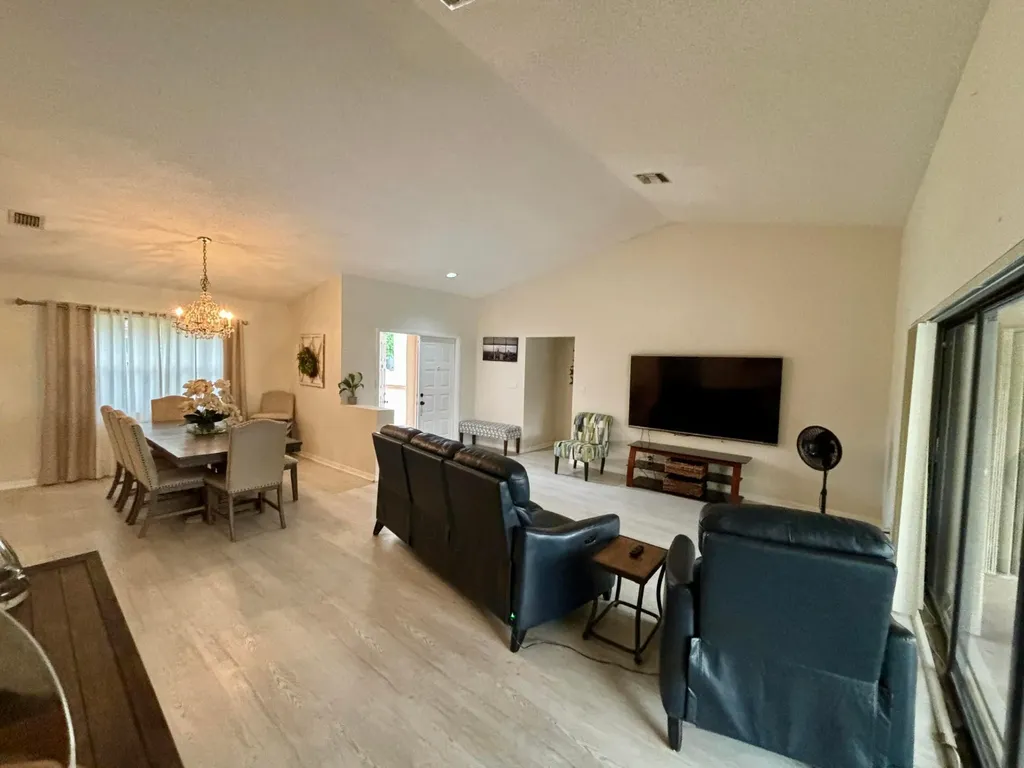 2153 Amesbury Circle Wellington FL 33414