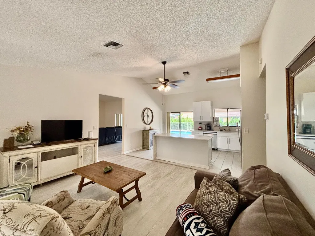 2153 Amesbury Circle Wellington FL 33414