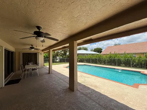 2153 Amesbury Circle Wellington FL 33414