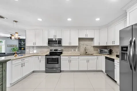 1581 SE 4th Court Deerfield Beach FL 33441