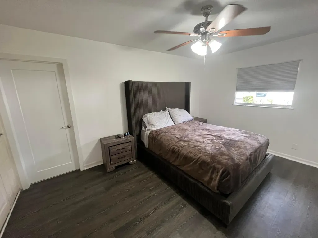 114 Waterford E Delray Beach FL 33446