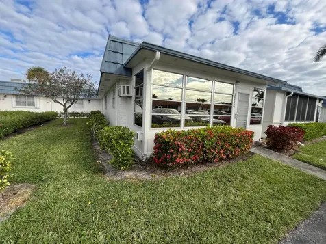 114 Waterford E Delray Beach FL 33446