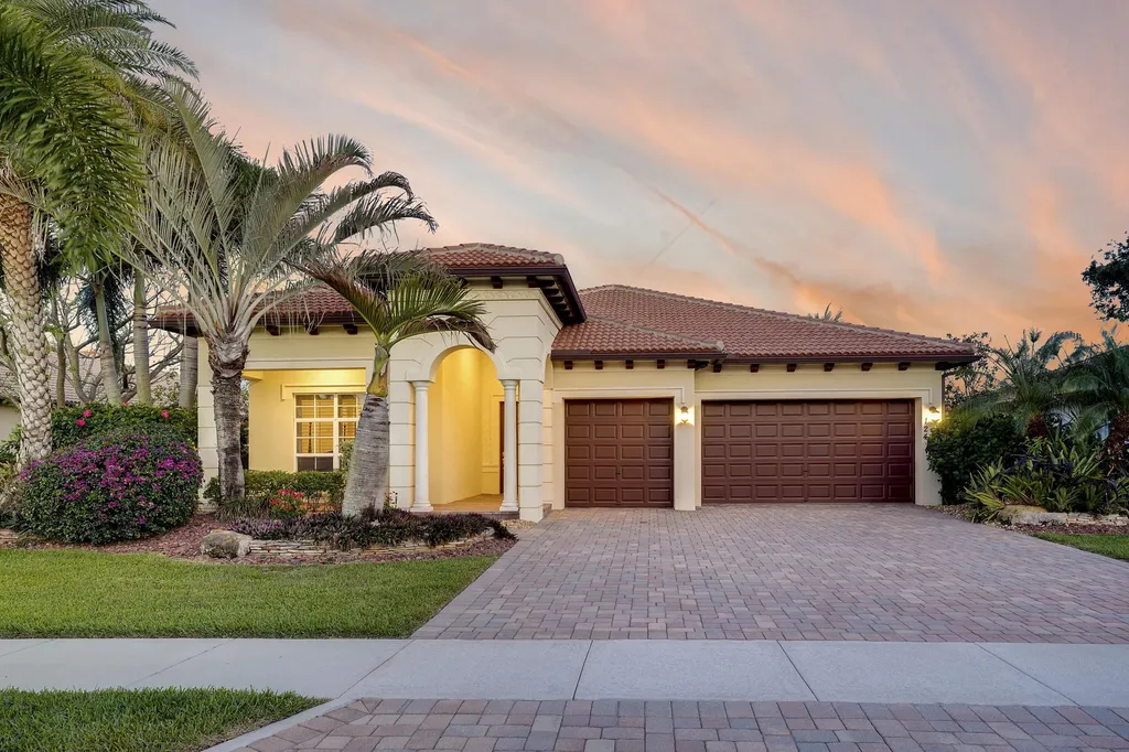124 Casa Circle Jupiter FL 33458