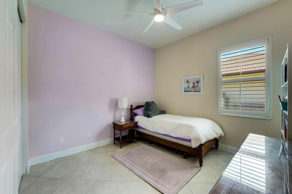 124 Casa Circle Jupiter FL 33458