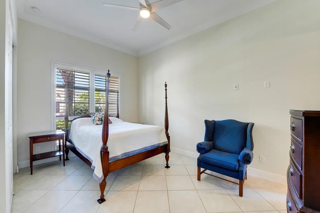 124 Casa Circle Jupiter FL 33458