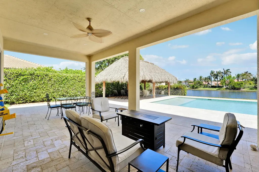 124 Casa Circle Jupiter FL 33458