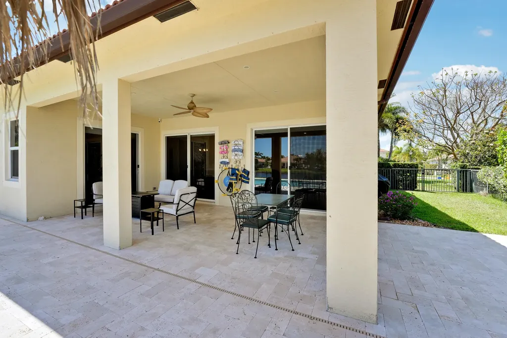 124 Casa Circle Jupiter FL 33458