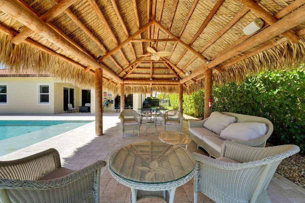 124 Casa Circle Jupiter FL 33458