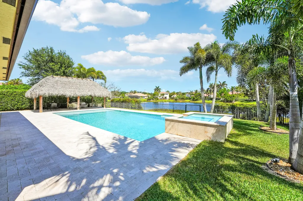 124 Casa Circle Jupiter FL 33458
