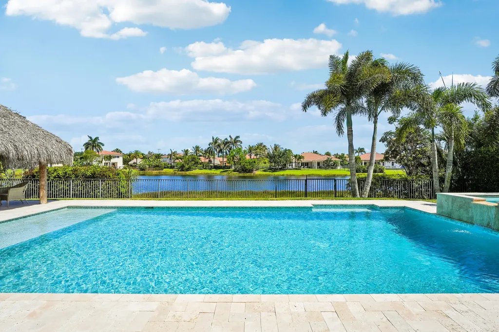 124 Casa Circle Jupiter FL 33458