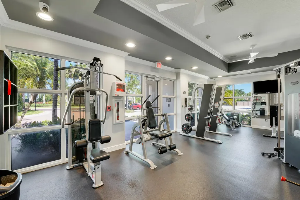 124 Casa Circle Jupiter FL 33458