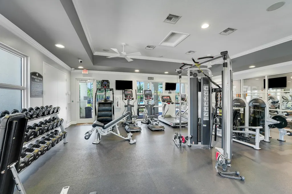 124 Casa Circle Jupiter FL 33458