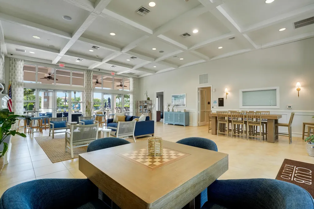124 Casa Circle Jupiter FL 33458