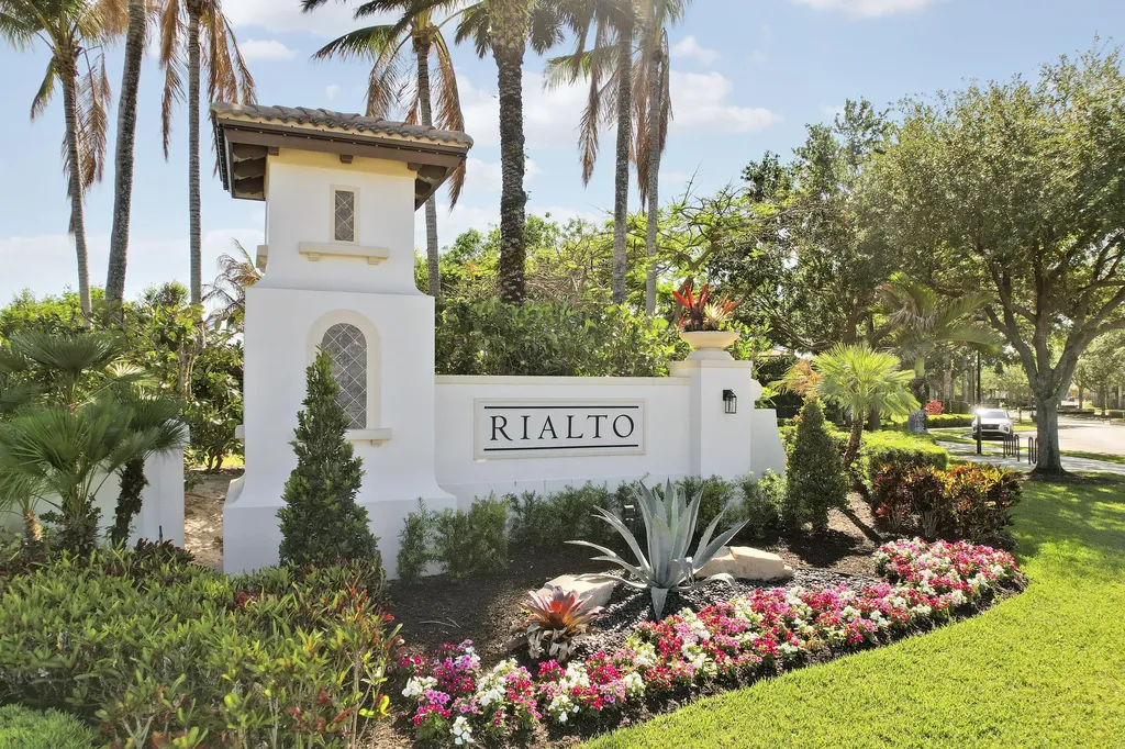 124 Casa Circle Jupiter FL 33458