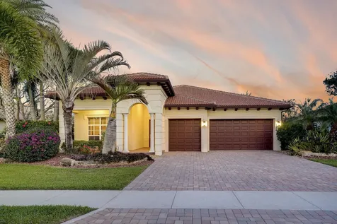 124 Casa Circle Jupiter FL 33458