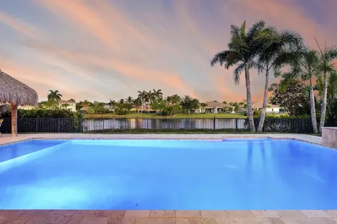 124 Casa Circle Jupiter FL 33458
