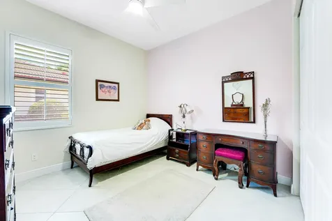 124 Casa Circle Jupiter FL 33458