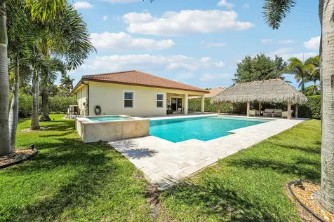 124 Casa Circle Jupiter FL 33458