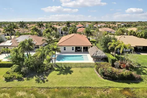 124 Casa Circle Jupiter FL 33458