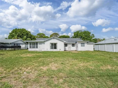 136 16th Avenue Vero Beach FL 32962