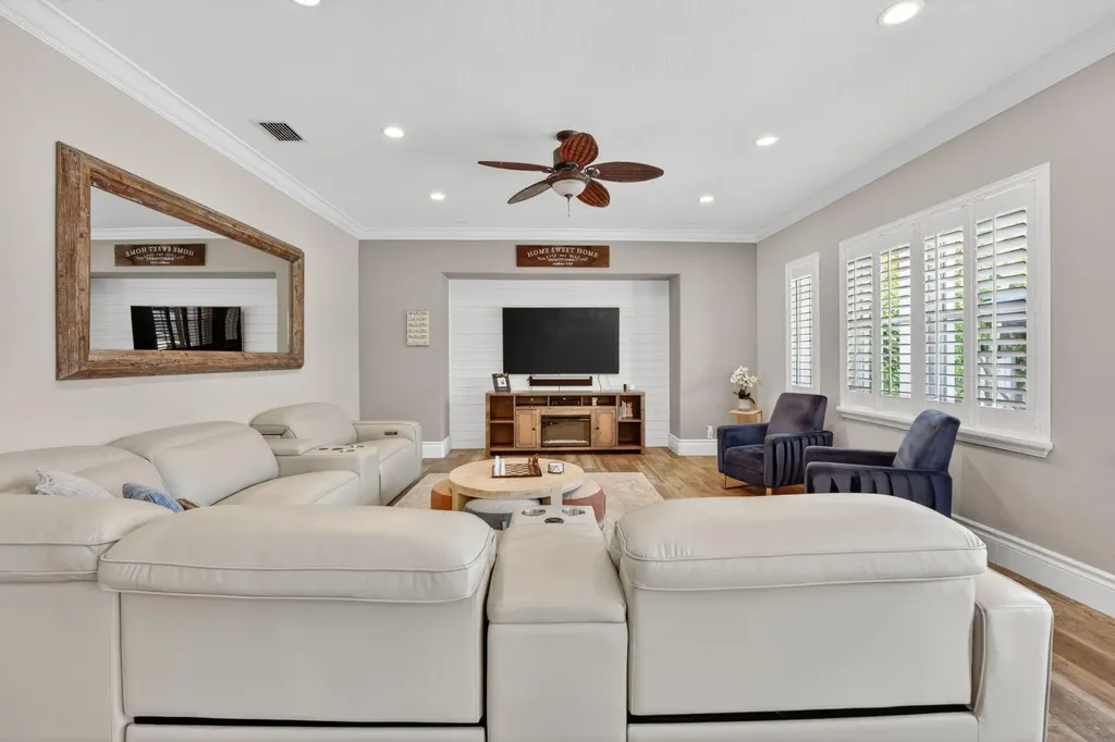 12262 NW 49th Drive Coral Springs FL 33076