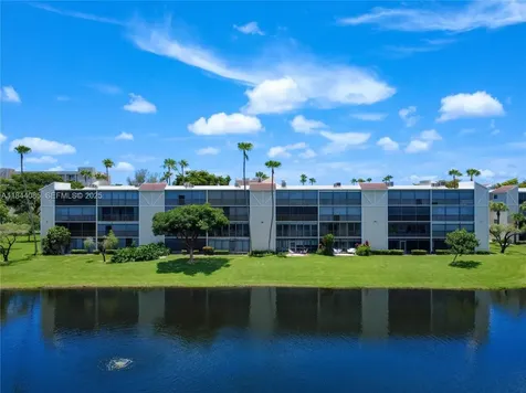 14360 Strathmore Lane Delray Beach FL 33446