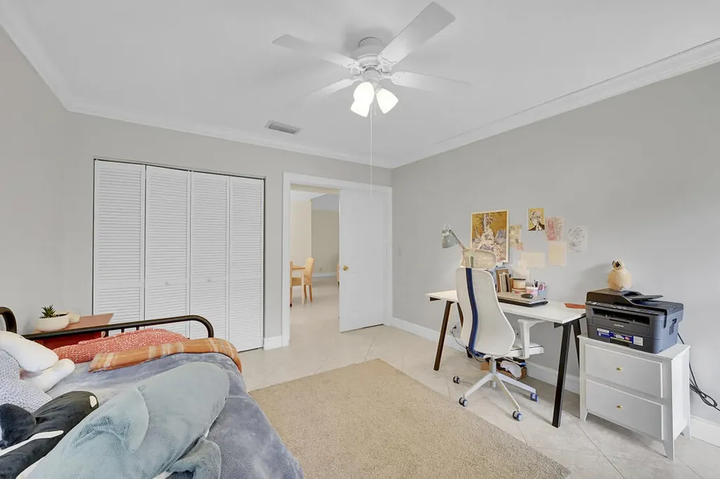 6245 Old Court Road Boca Raton FL 33433