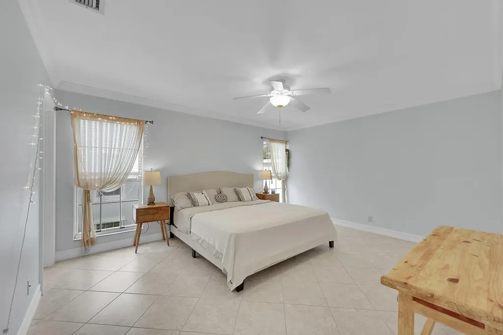 6245 Old Court Road Boca Raton FL 33433