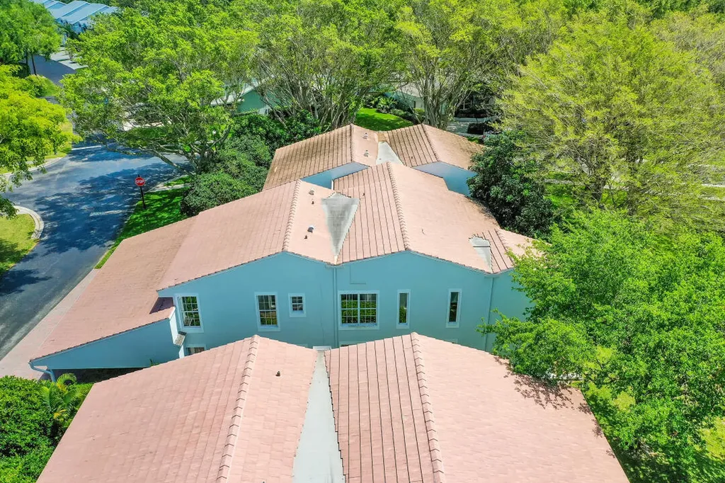 6245 Old Court Road Boca Raton FL 33433