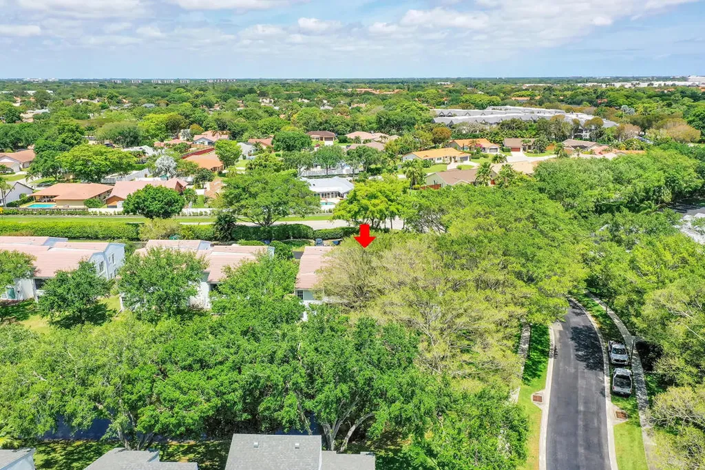 6245 Old Court Road Boca Raton FL 33433