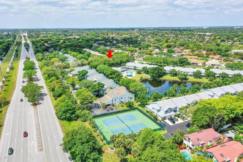 6245 Old Court Road Boca Raton FL 33433