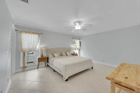 6245 Old Court Road Boca Raton FL 33433