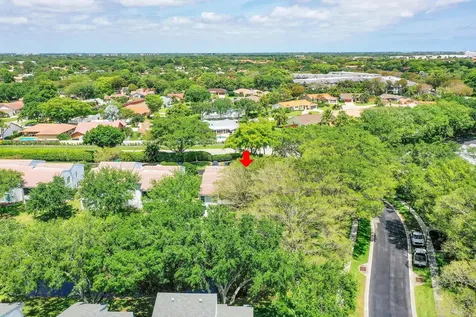 6245 Old Court Road Boca Raton FL 33433