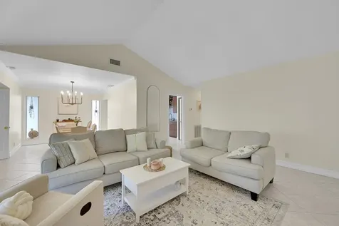 6245 Old Court Road Boca Raton FL 33433