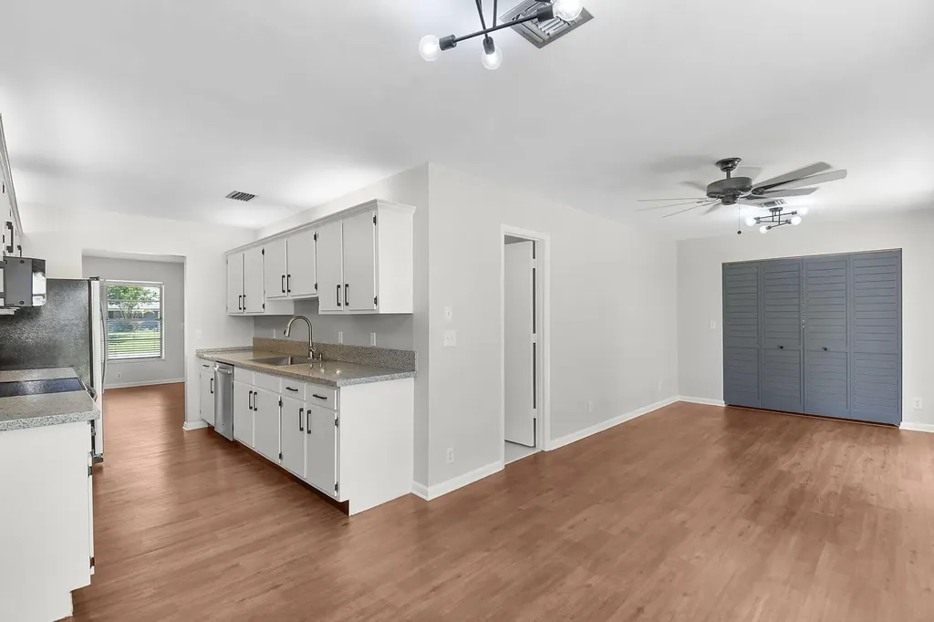 9040 SE Hobe Ridge Avenue Hobe Sound FL 33455