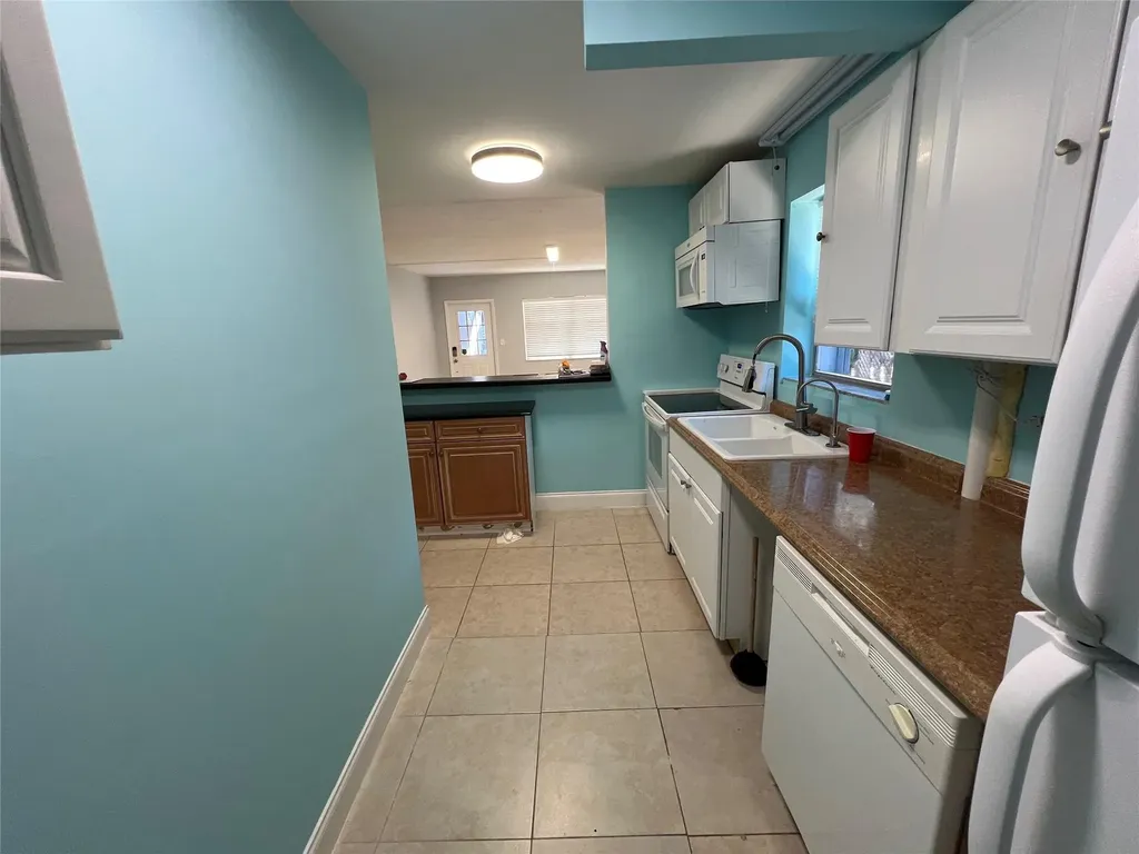 751 Pine Drive Pompano Beach FL 33060