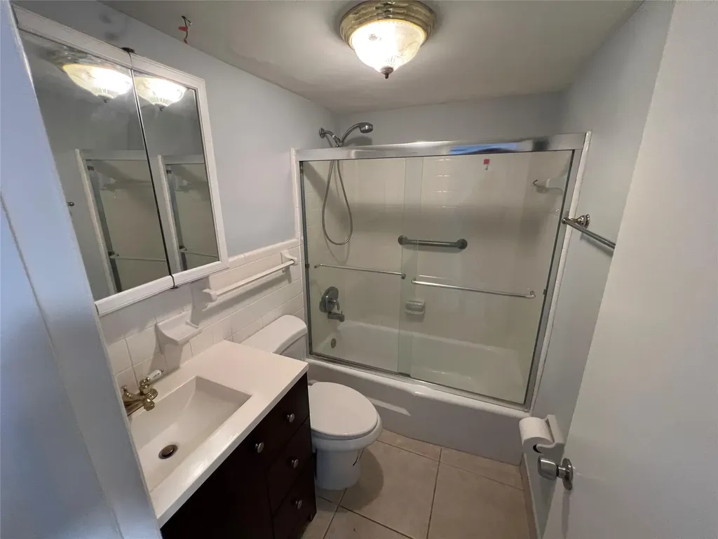 751 Pine Drive Pompano Beach FL 33060