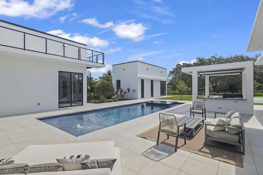 6676 NW 66th Way Parkland FL 33067