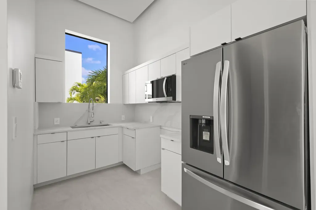 6676 NW 66th Way Parkland FL 33067